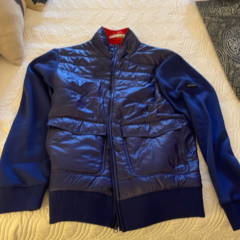 Worn once Criquet puffer jacket.  Awesome but need a small.  Make me an offer?